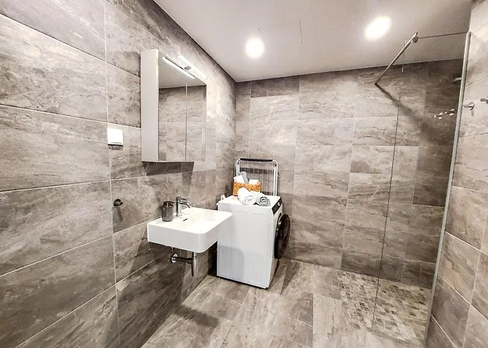 Mai 71 Johanna Suvekorter * Παρνού